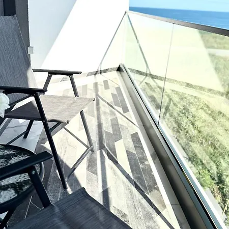 Otryx Sea View 15 *